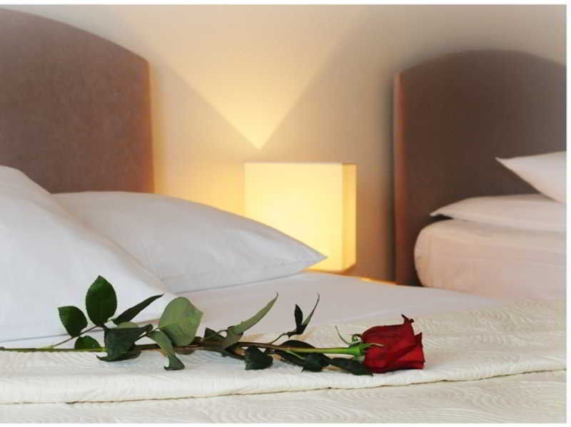 Rooms & Restaurant Matanovi Dvori Sukošan Εξωτερικό φωτογραφία
